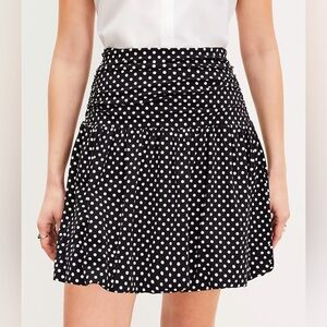Loft Polka Dotted Bubble Hem Mini Skirt
Size‎ Xl Stretch Waist Band